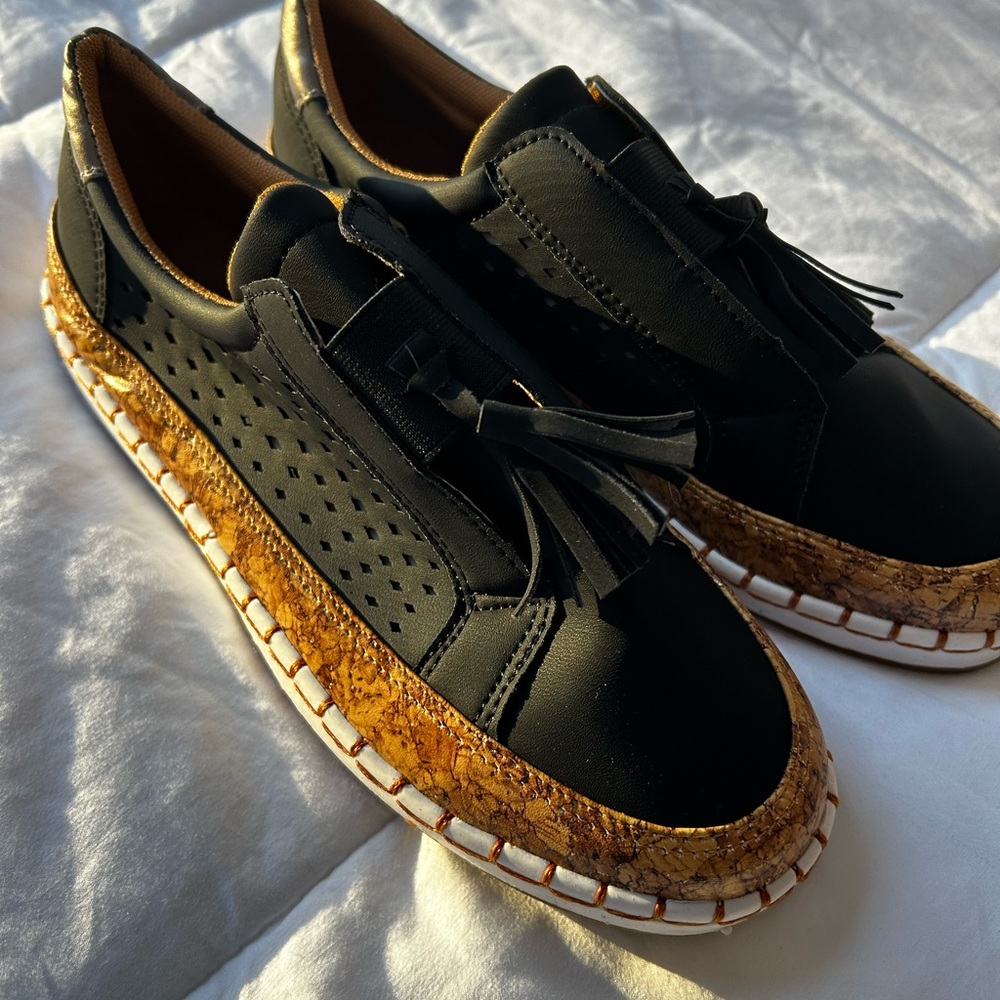 2 pair blue & black Breathable Sneakers